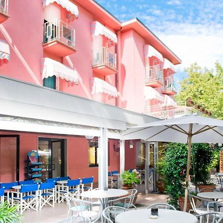 Hotel Villa Rosa Cesenatico Exterior foto
