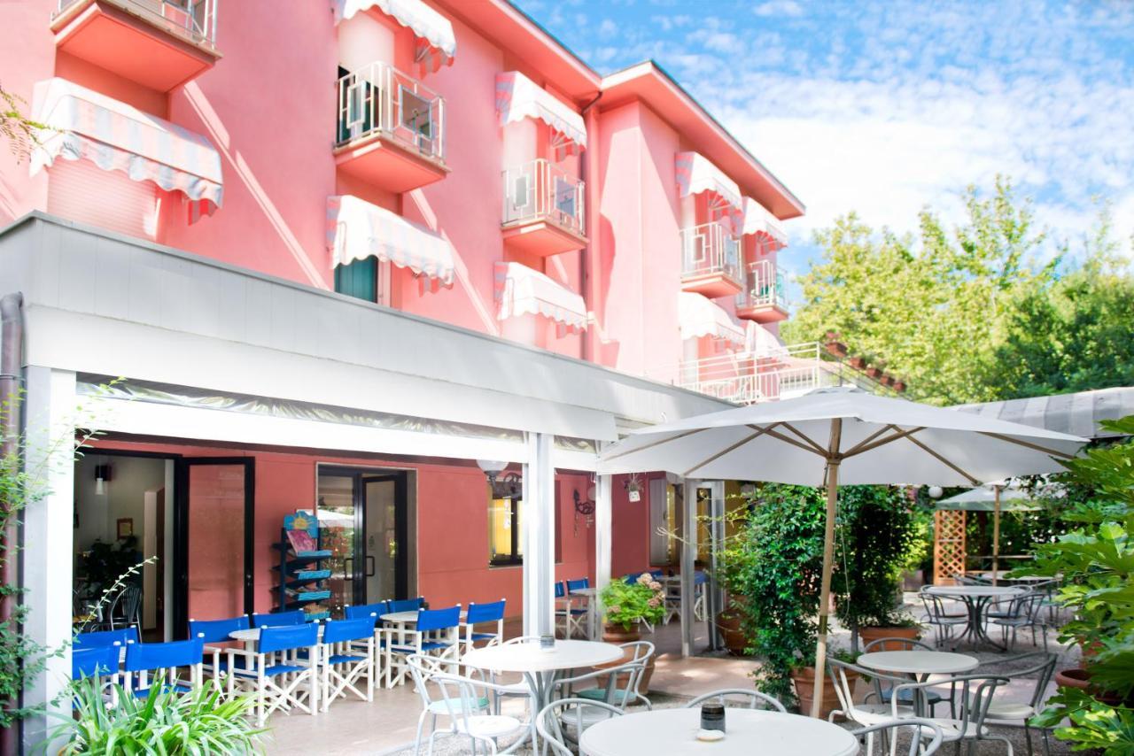 Hotel Villa Rosa Cesenatico Exterior foto
