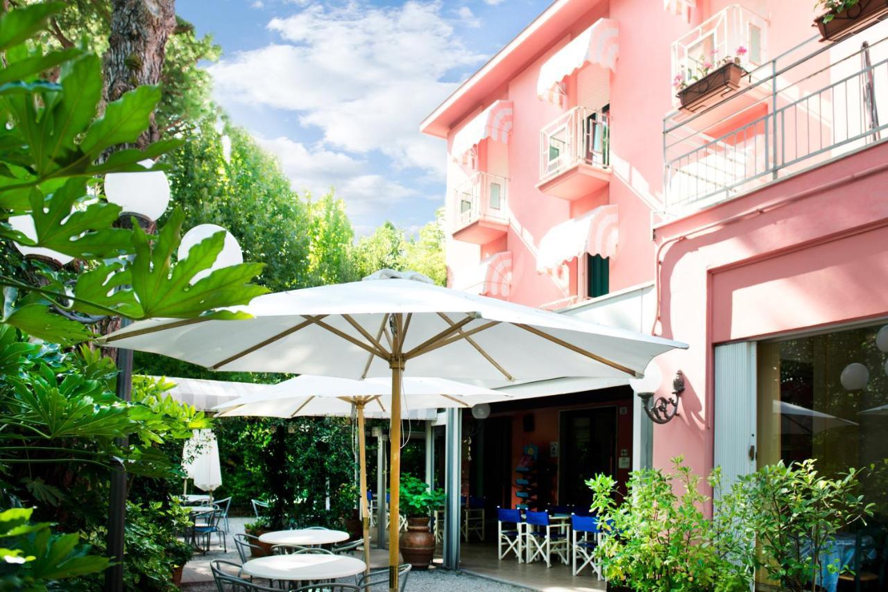 Hotel Villa Rosa Cesenatico Exterior foto