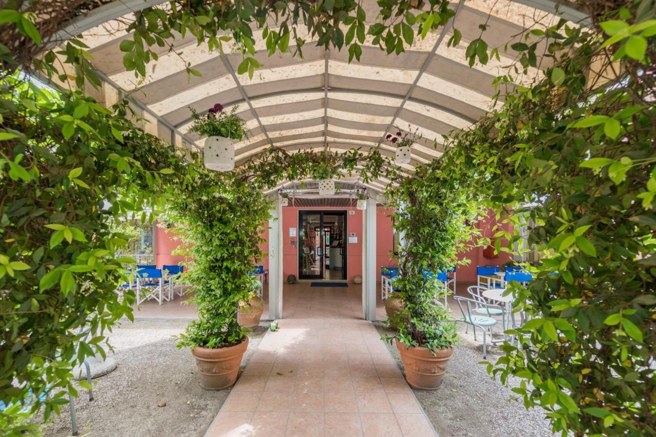 Hotel Villa Rosa Cesenatico Exterior foto